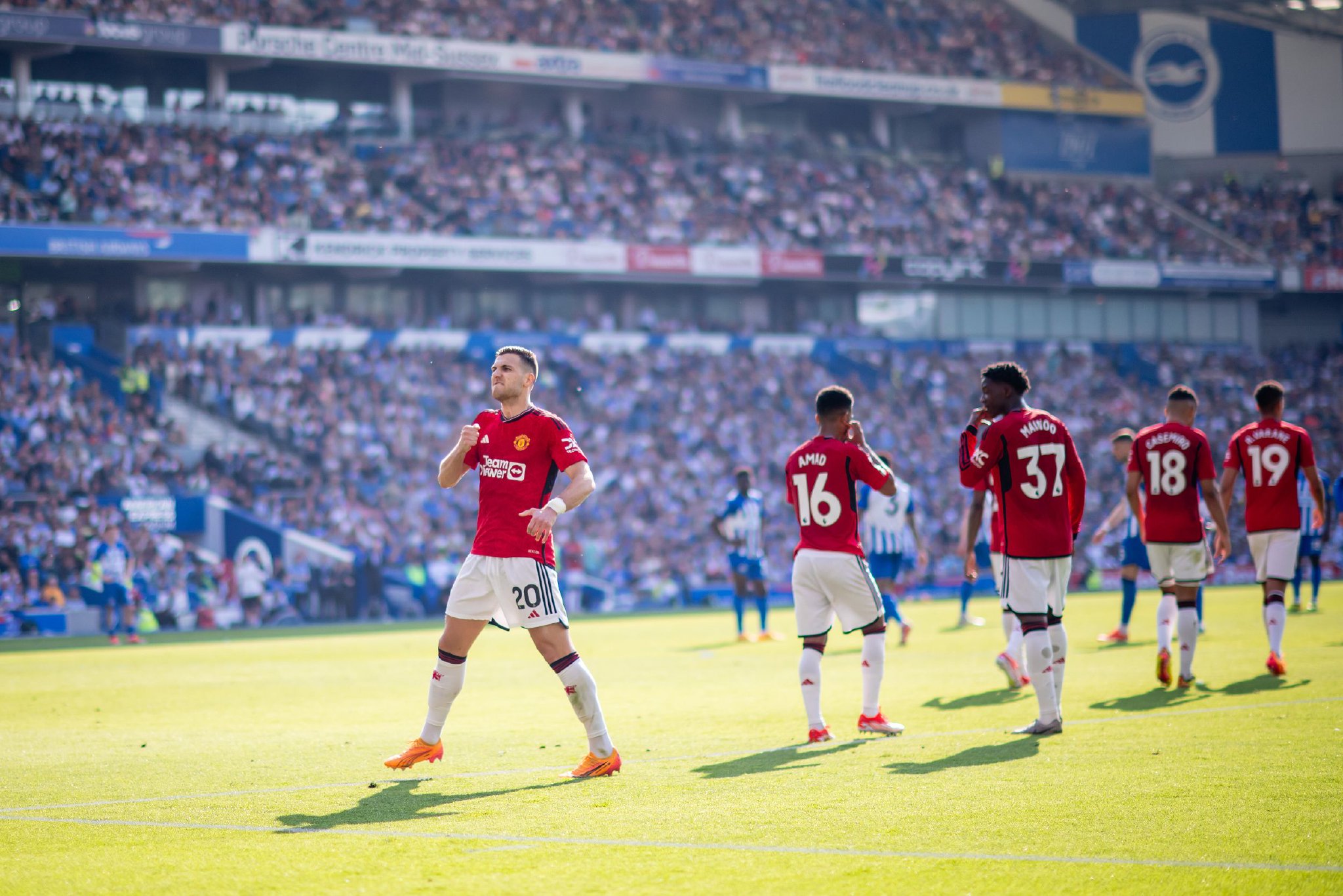 还通过合作 还通过合作