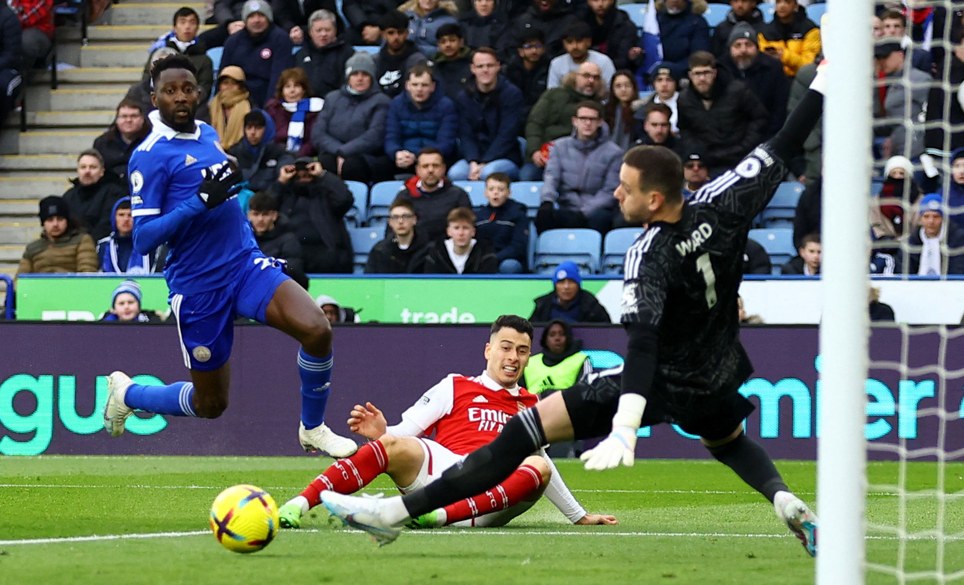 路不仅阻碍 路不仅阻碍