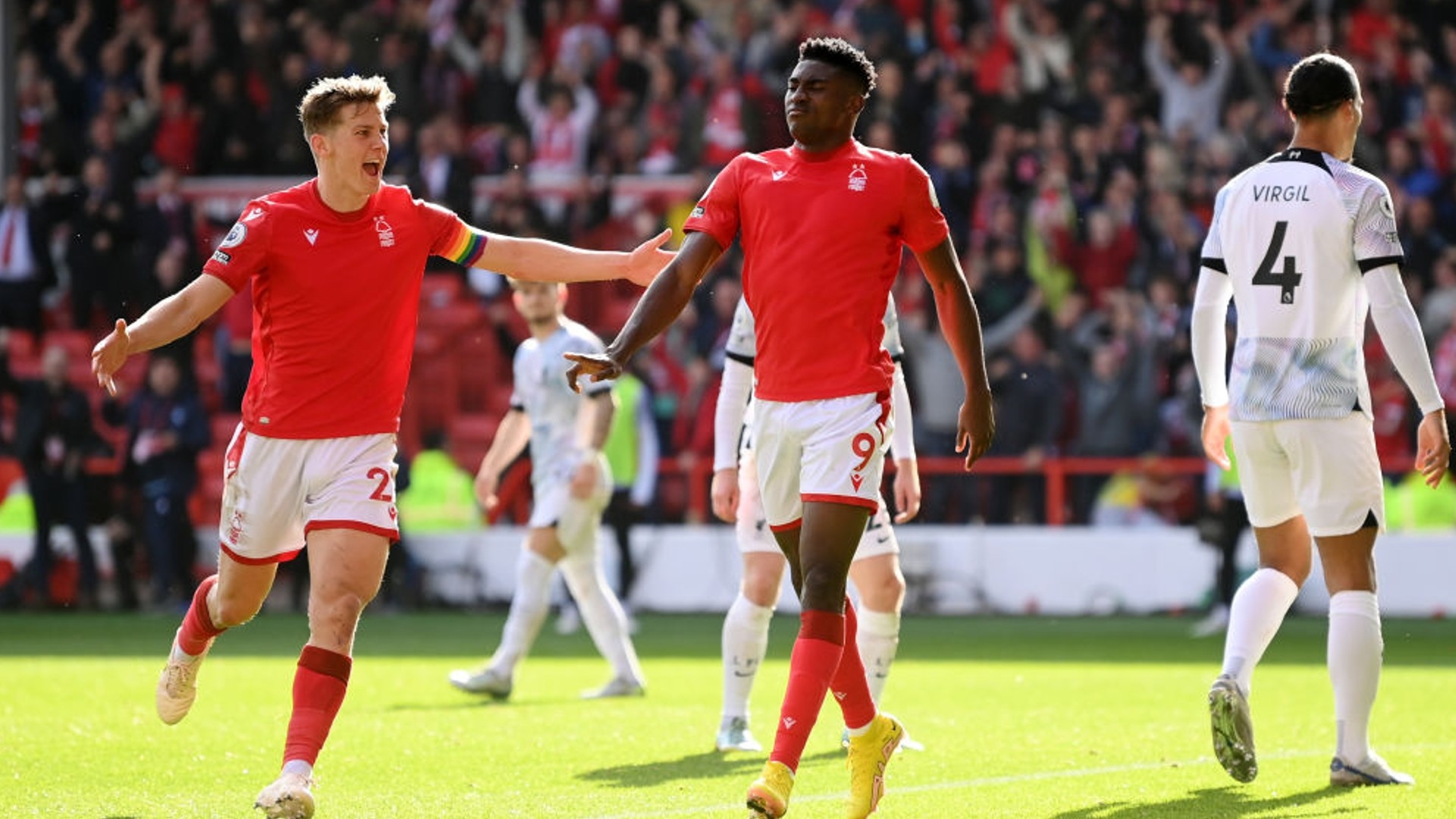 球关注的焦 球关注的焦